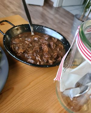 Wildgulasch at Haus No. Sieben in Wilhelmshaven