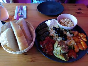 Antipasti als Vorspeiße at Haus No. Sieben in Wilhelmshaven