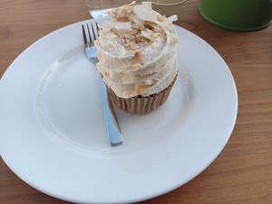 Coconut and passion fruit cupcake at Lisa's Deli in Zwolle