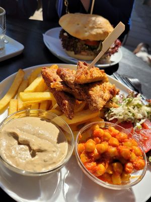 Sojaburger & Steakteller  at Deli in Leipzig