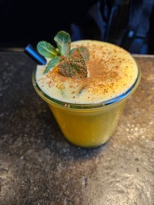 Mandarinen-Orangensaft at Deli in Leipzig