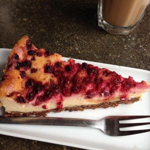 baked cheesecake at Deli in Leipzig