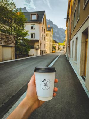 Take Away Coffee at JUICE 1 in Glarus