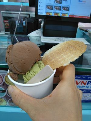 The chocolate flavour was very rich due to its almond milk ingredient at Kem 2Cream - Hoan Kiem Lake in Hanoi