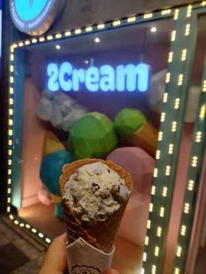 Oreo flavour at Kem 2Cream - Hoan Kiem Lake in Hanoi