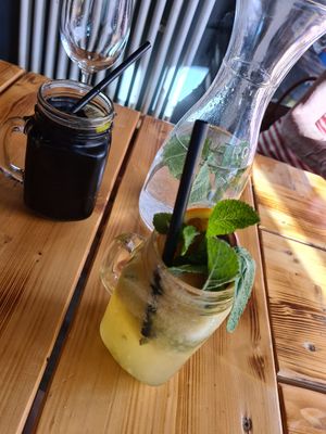 Alkoholfreie cocktails at Lôc Vegan in Mainz