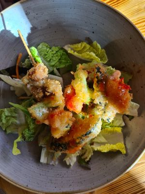 Gemüse in Teigmantel at Lôc Vegan in Mainz