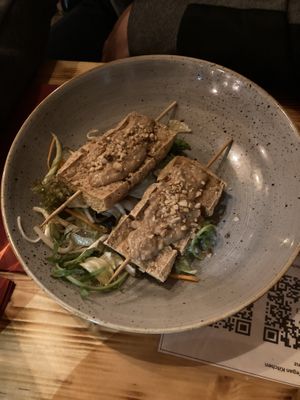 Tofu mit erdnussauce at Lôc Vegan in Mainz