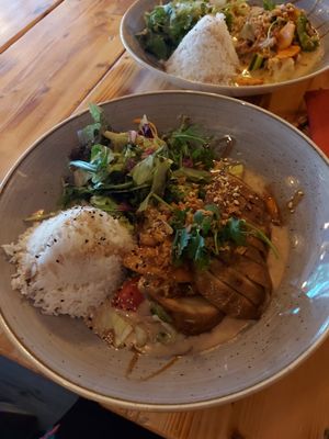 Canard at Lôc Vegan in Mainz