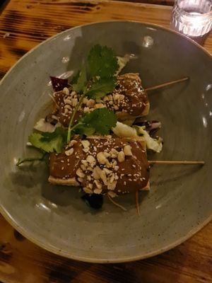 Tofu mit Erdnuss-Sauce - ein Knaller at Lôc Vegan in Mainz