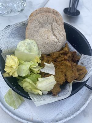 Pita gyros at Rozey in Delft