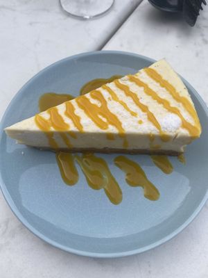 NON VEGAN: Mango cheesecake. at Rozey in Delft