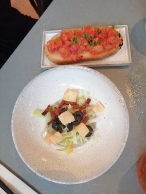 Brushetta and something I don't remember at Rozey in Delft