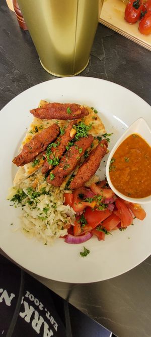 Ćevapčići mit Salsa at Centrum Linden in Hannover