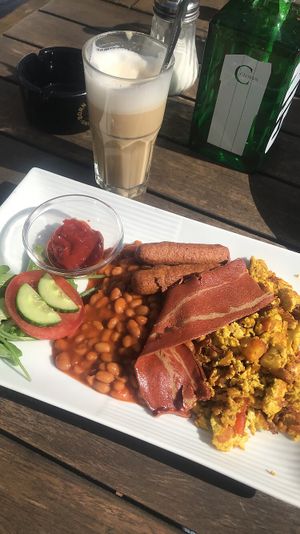 English Breakfast and Chai Latte at Centrum Linden in Hannover