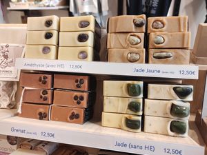 Soaps with stones at MOEHA  in Vannes