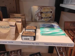 Combs at MOEHA  in Vannes