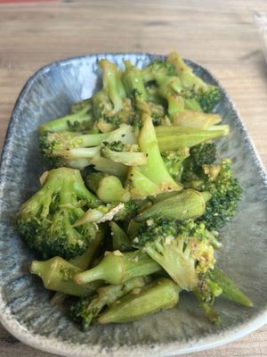 Fried okra and Brokkoli - 180 TL  at Jün Taiwanese Kitchen in Izmir