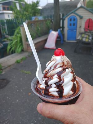 Delicious vegan soft serve soy icecream with chocolate. at Passion d'été in Levis