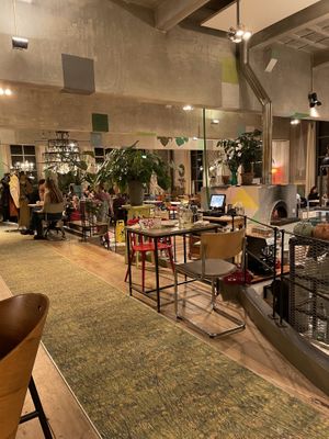   at Villa Augustus in Dordrecht