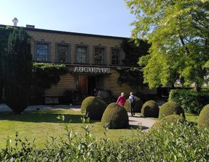 Street view at Villa Augustus in Dordrecht