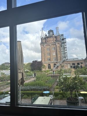 Dit uitzicht lijkt een fatamorgana   at Villa Augustus in Dordrecht