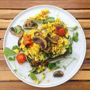 Tofu scramble on toast  at Ahimsa in Mallorca