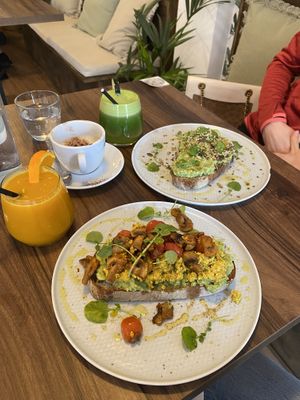 Scrambled tofu and avocado bread  at Ahimsa in Mallorca