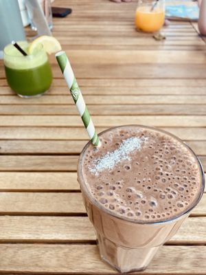 Cocoa coconut avocado blended smoothie  at Ahimsa in Mallorca