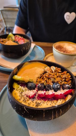 Açai & Dragon Fruit Bowl with peanut Butter at Ahimsa in Mallorca