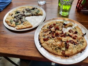  at Chez Zac Pizzeria in Montreal