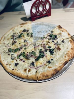 Bloom pizzaa  at Chez Zac Pizzeria in Montreal