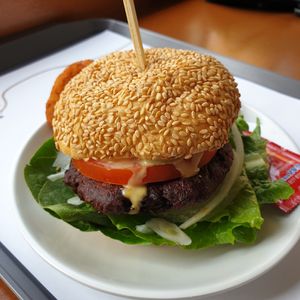 burger at Breaghetti Itaewon in Seoul
