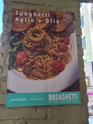 The dishes look yummy at Breaghetti Itaewon in Seoul