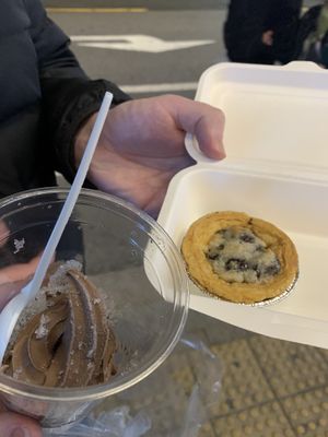 Chocolate soft serve and chocolate cookie tart   at Breaghetti Itaewon in Seoul