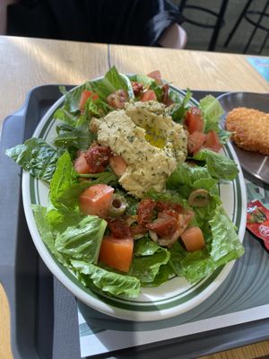 Hummus Salad & Hash Brown  at Breaghetti Itaewon in Seoul