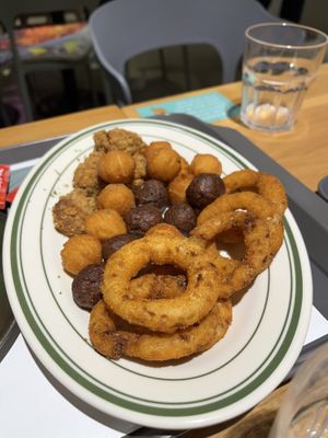 Mixed platter  at Breaghetti Itaewon in Seoul
