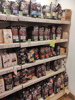 Coffee at La Vie Saine in Bordeaux