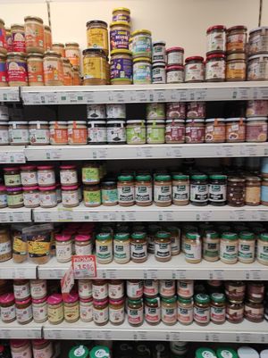 Spreads at La Vie Saine in Bordeaux