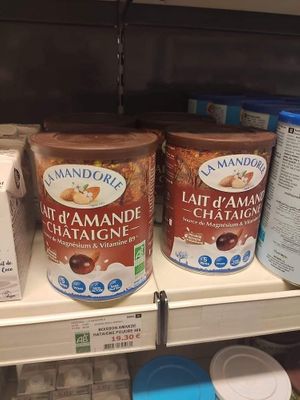 Powder milk at La Vie Saine in Bordeaux