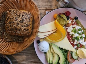 Vegan breakfast at Café Röstzeit in Hilden