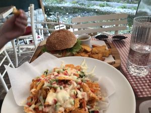 Vegan burger at Resto Bar Taraca in Kotor