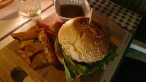Vegan Burger at Resto Bar Taraca in Kotor