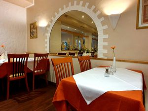 Inside at Achilles in Neuss