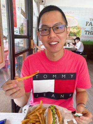 Nothing much to complain! Best burger  at VEGANBURG - Eunos Flagship Outlet in East Singapore