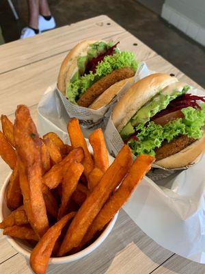 Sweet Potato Fries + Avocado Beetroot (no onion) at VEGANBURG - Eunos Flagship Outlet in East Singapore