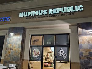 Delicious food at Hummus Republic in Santa Clarita