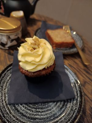 Carrot cupcake at Java Whiskers in London