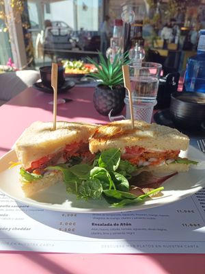  at Rosee Club Café in Orihuela