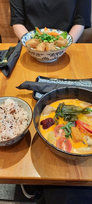 Golden Bowl at Chay Vegan Asian Kitchen in Hamburg